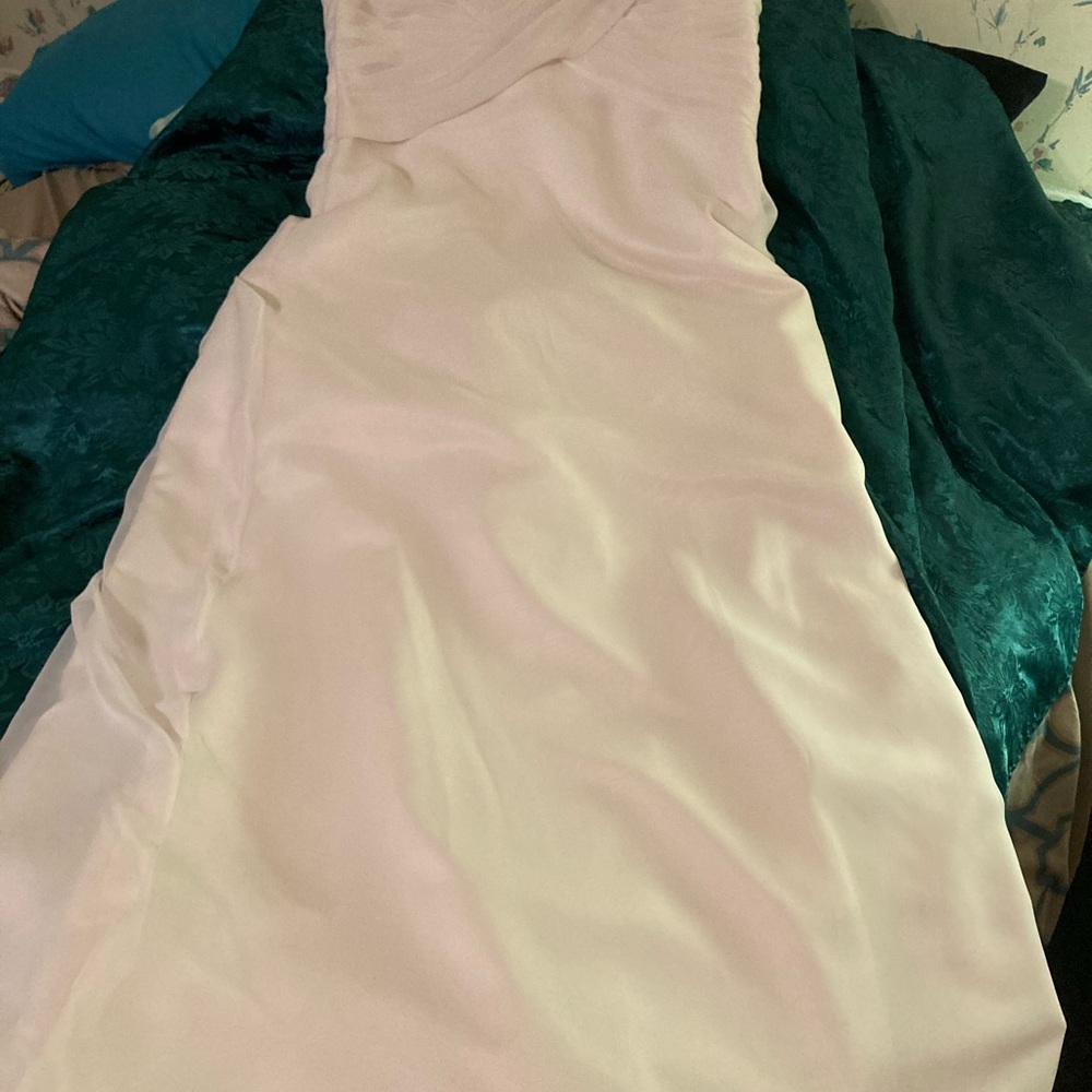 Beautiful halter top wedding dress - Picture 12 of 13